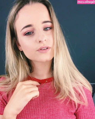 Camille LV [ camille-lv ] - Bouldering is such an exciting discipline   I love it so much   Plus 