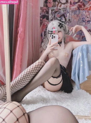 Xidaidai - A must watch vid 5 mims full ride My tight pussy fills huge dildo