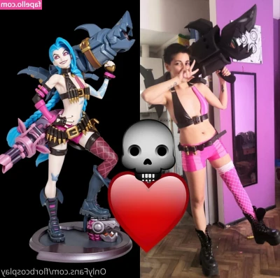 florbcosplay - my big fat soft booty cheeeks 🍑