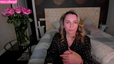 AlisonWilliams - If you use qualifiers when speaking to trans women expect to offend