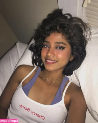 bbyg6rl - bit of a poser