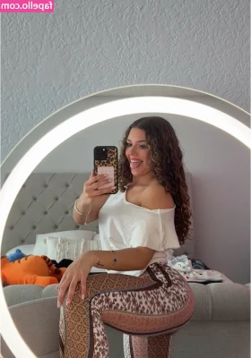 kinziecakesz - Feed me ur milk 🥛🤤