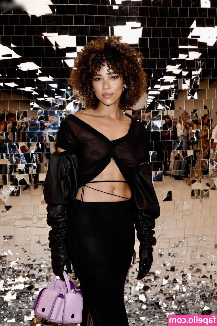 Alexandra Shipp [ alexandra-shipp ] - Tip $30 & I'll send you $300 worth of content! 😘