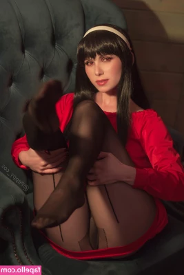 Peppy_Cos [ peppy-cos ] - When my glasses are on you know you are in trouble