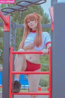 Peppy_Cos [ peppy-cos ] - Made it to the red carpet