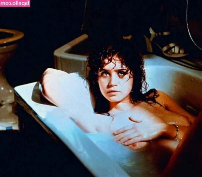 Maria Schneider [ maria-schneider ] - Little bonus pictures and a few videos of me testing out some new