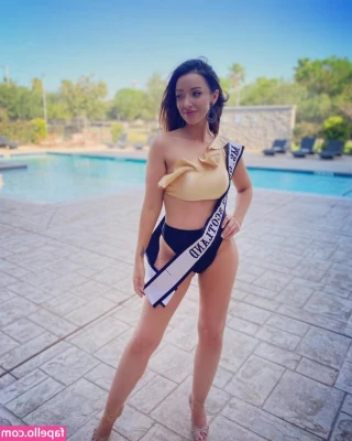 Natalie Paweleck [ natalie-paweleck-1 ] - Bunny boy needs breeding so badly, this outfit couldn’t keep my wet