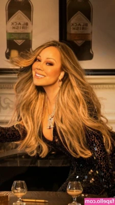 Mariah Carey [ mariah-carey-5 ] - I need to find these socks and panties 😩