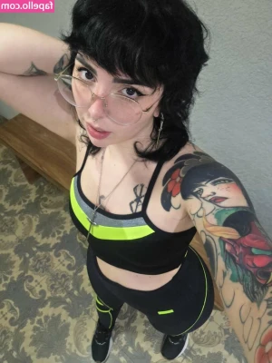 obscuresama - This big dildo is an really big gift😻😅