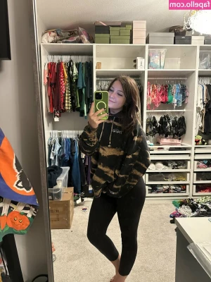 Fooya - I’m going to photobomb you with this dress 😂
