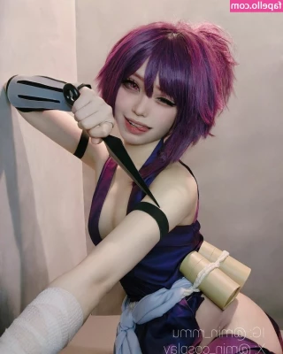 min_cosplay [ min-cosplay ] - Sensual. Deep. And dominant. A very sexy combination!😈
