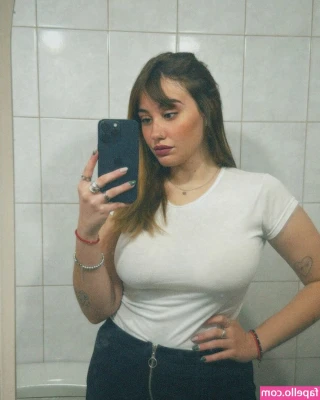 Mari Carreras [ mari-carreras ] - Wanna see how much of a slut I am? 😈
