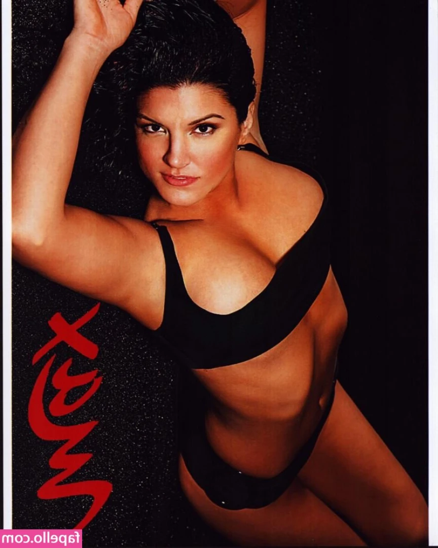 ginacarano - I oiled up my whole body and my nipple got very excited by it so I