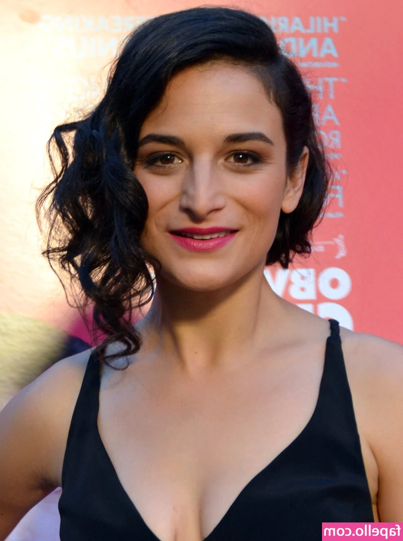 Jenny Slate [ jenny-slate ] - I just need to pull over real quick is that okay?