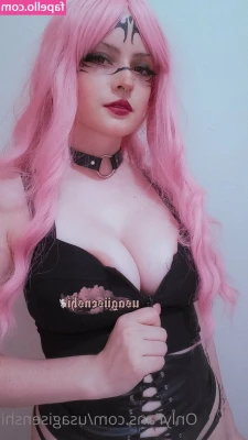 usagiisenshi - Bored... DM me if you're online