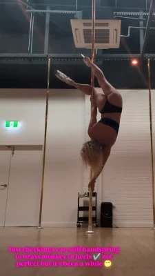 Phillipa Sharples [ phillipa-sharples ] - Butt