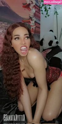 KittyKatana69 - We gotta be quite on this next video... i go topless at a public spa