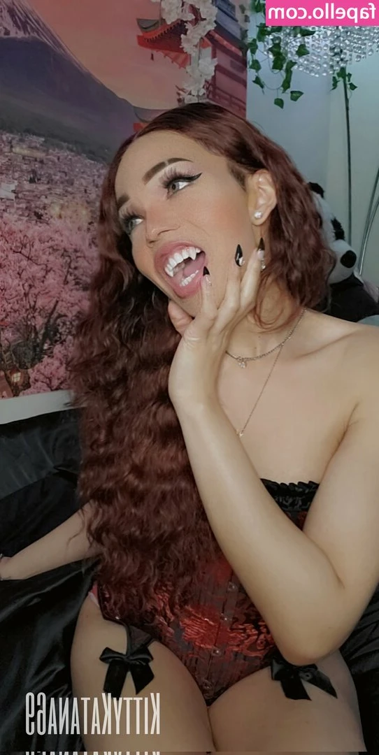 KittyKatana69 - What award would u give my ass? 🍑