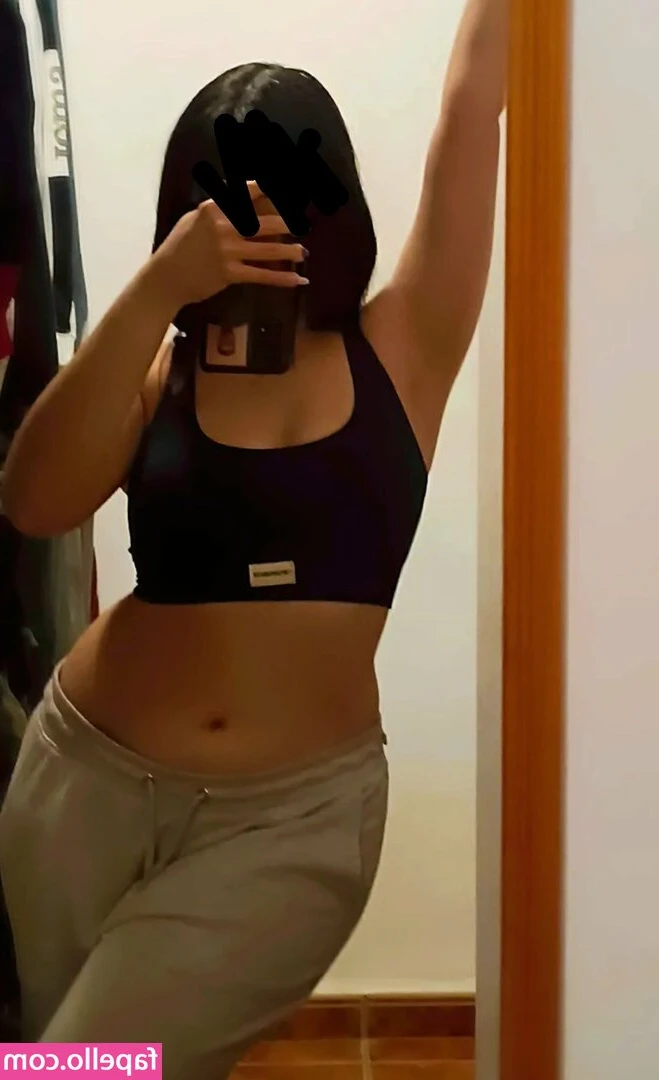 Nosoytris [ nosoytris-1 ] - Your clothes would look nice on my bedroom floor.🫦