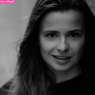 Luisa Neubauer [ luisa-neubauer ] - BEBES SI TIENEN ALGUNA PETICIÓN DE UN VIDEO QUE NO TENGA PUBLICADO