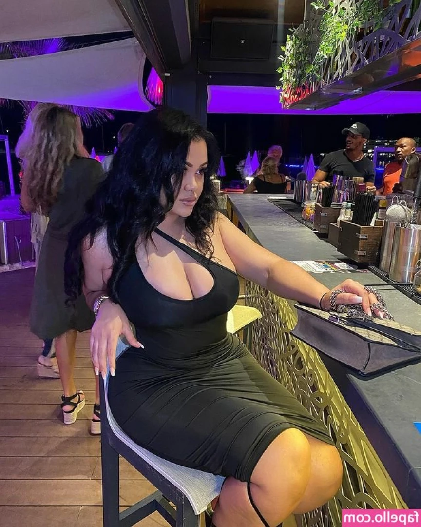 Roxsana Diaz [ roxsana-diaz ] - i both love and hate my puffy nipples sometimes