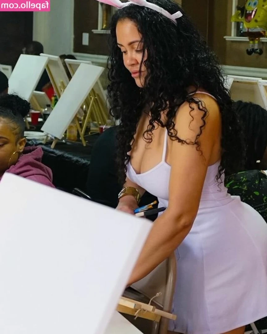 Roxsana Diaz [ roxsana-diaz ] - you guys, my best friend from college has come back into my life, how