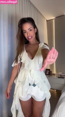 Gabi Luthai [ gabi-luthai ] - SPREADING MY PUSSY 😈 never shown this much before 🥵 wishing
