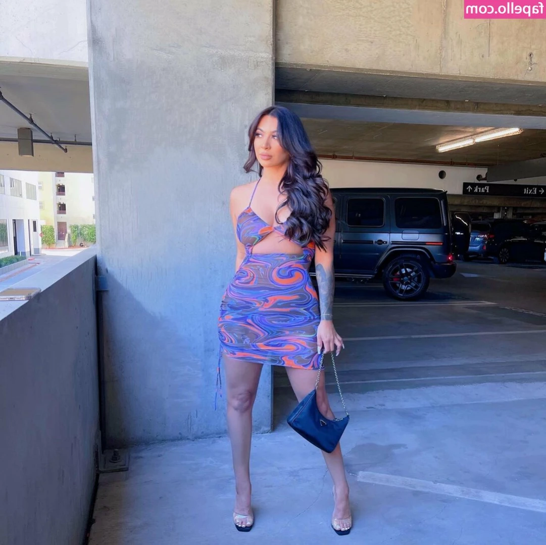 Evettexo - Wearing full latex and fingering myself will never not get me horny