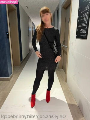 dirtymindedcpl - Gosh, if I could be anywhere now it would be on the beach! would you