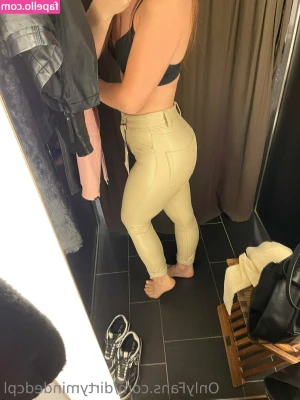 dirtymindedcpl - new blowjob vid! sorry for all the background noises, the balcony
