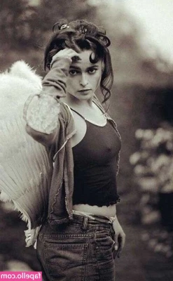 Helena Bonham Carter [ helena-bonham-carter ] - Sorry guys I went MIA cuz it was migraine episode what lasted for a
