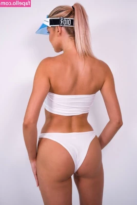 Ola Ciupa [ ola-ciupa ] - Feeling relaxed and positive   And horny