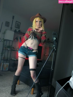 bunnicrypt - You’re destined to get a garbage fetish 😹