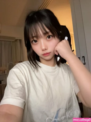 miyu22958 - If your girlfriend were a nude model, would you personally photograph