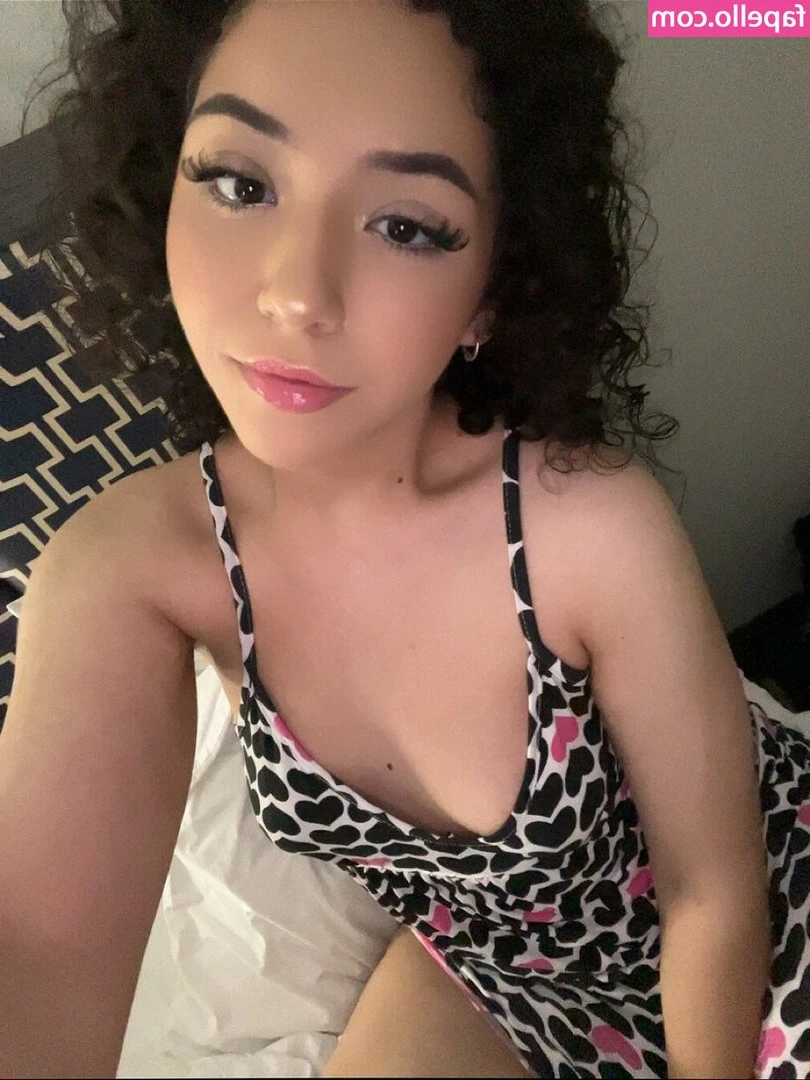 babygirlgib - A pic for my SPH fans ;) Just filmed a new cuckold video too! I cuck