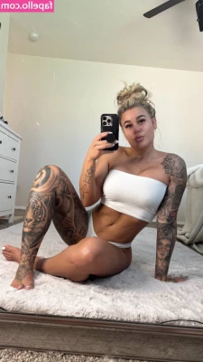 BrazyBecca [ brazybecca-1 ] - Not wearing any underwear makes things much more exciting  dont you