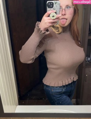 Ur_future_gf [ ur-future-gf ] - A batch of videos I forgot to throw out! Enjoy!! 😈😈😈
