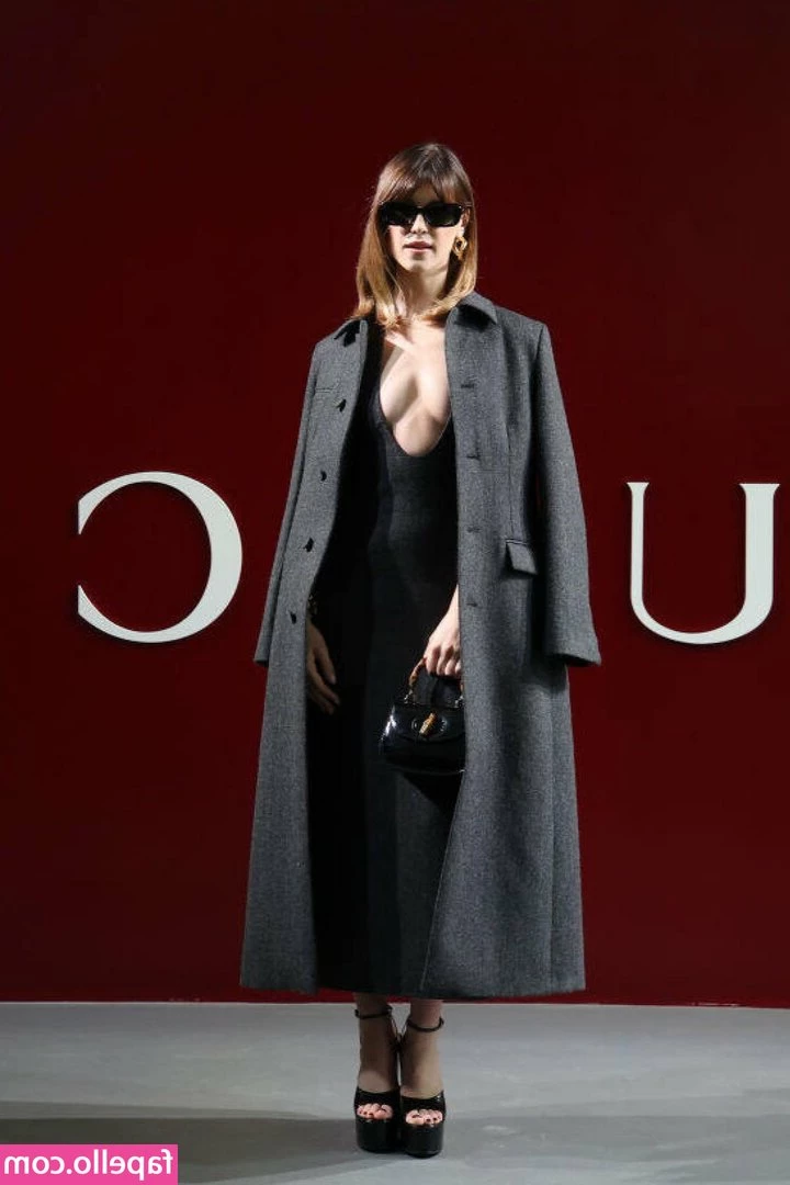 Daisy Edgar-Jones [ daisy-edgar-jones ] - Less than $4 to join 😉 @tabithatoes