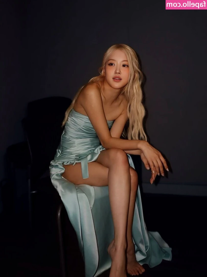 Rose From Blackpink [ rose-from-blackpink ] - Please tell me the naughty things u want to do to me xxx