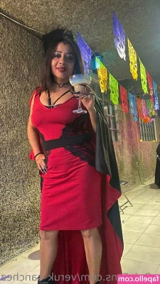 Vero Sanchez [ vero-sanchez ] - Just a few more days daddies ! Going to post a FULL VERSION of me