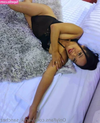 Vero Sanchez [ vero-sanchez ] - Coffee in bed? Yes please!