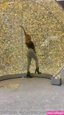Vero Sanchez [ vero-sanchez ] - #happyhumpday Check dms soon … goodies incoming
