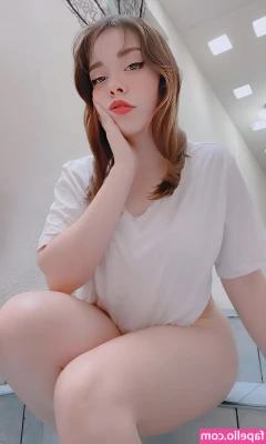  [ frbuni ] - Tip me 3$ under this post for 3 extra pics from this set in private!