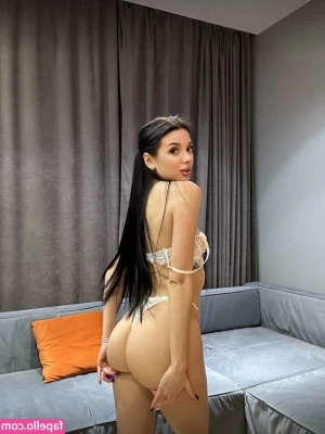 shanti_big_ass [ shanti-big-ass-2 ] - Havent had some shower titties on My page in a Minute 🍒💦