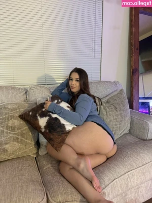Isabella Alexis [ isabella-alexis ] - Good morning everyone and have a productive day🥰 can you tell from