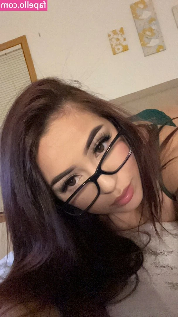 Isabella Alexis [ isabella-alexis ] - If i have dick 😝 are you still love me?