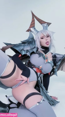 Oichi [ oichi-1 ] - Swipe to pull up my panties