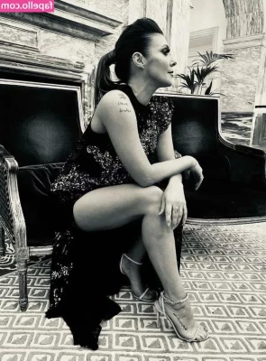 Kym Marsh [ kym-marsh ] - PECIAL OFFER My resolution for 2020 will be to put a new video every