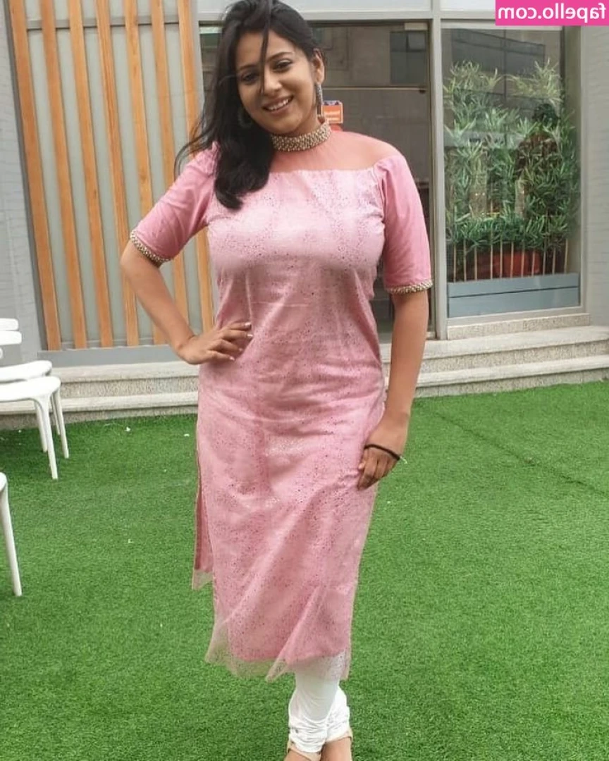 Anna Rajan [ anna-rajan ] - Is girls we are so magical 😍❤️ @cherrycandle_free