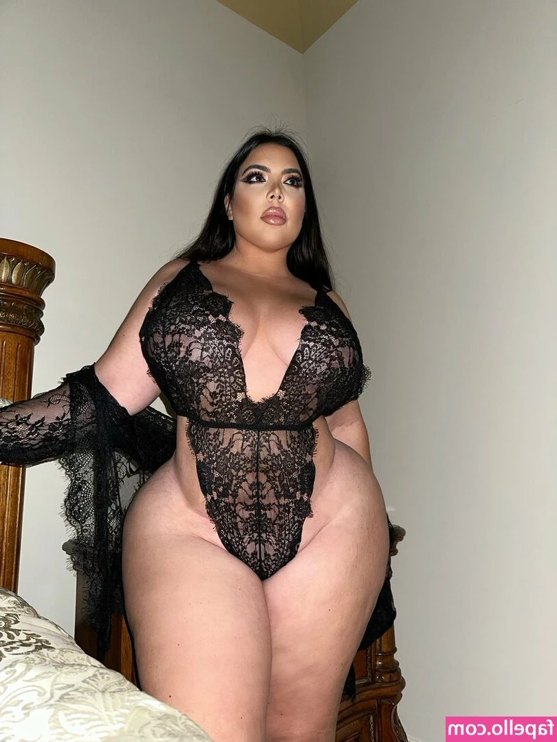 grimaldi - Mirror selfies🫠 < mirror selfies with my tits out 😈